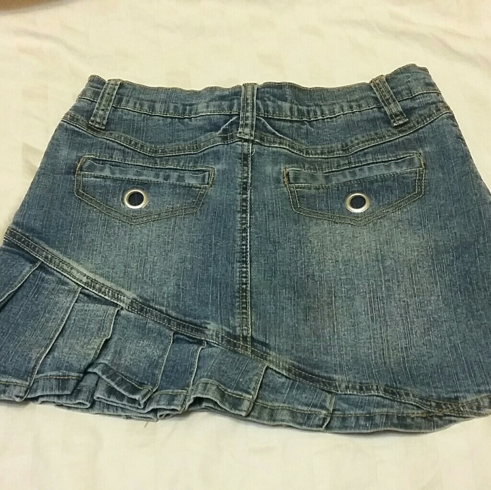 "Vanilla Star" jean skirt with side flare stretchy